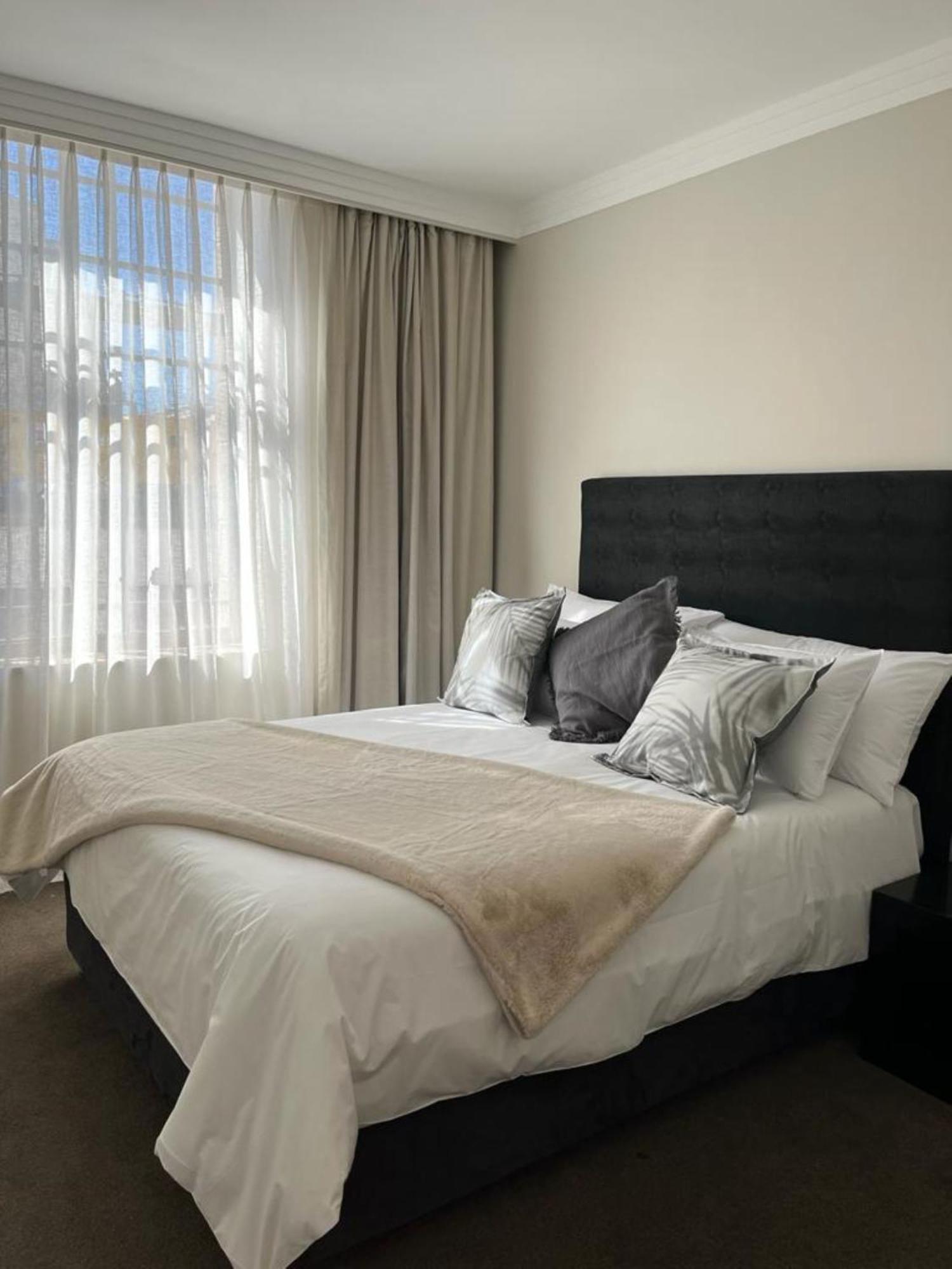 Mandela Rhodes Place 3*